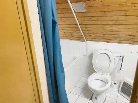 Appartement confortable à Bagnères-de-Luchon - Vue montagne - Photo 6