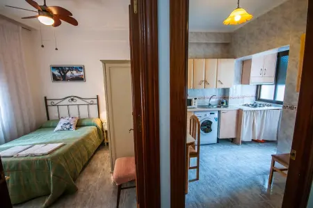 Appartement moderne à Plasencia avec balcon et parking - Photo 2