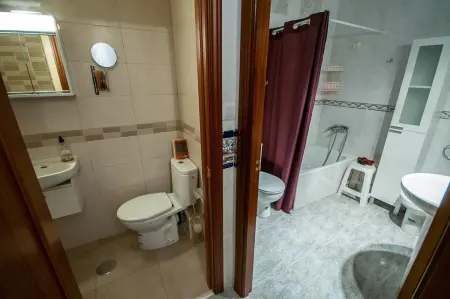 Appartement moderne à Plasencia avec balcon et parking - Photo 6