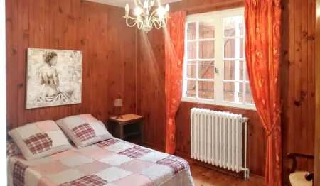 Maison charmante au cœur du Chambon-sur-Lignon avec jardin - Photo 4