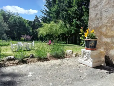 Maison charmante au cœur du Chambon-sur-Lignon avec jardin - Photo 9