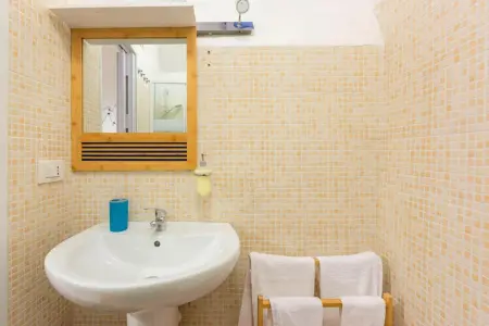 Appartement charmant au centre-ville de Bari - 50 m² - Parking - Photo 11