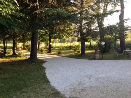 Villa élégante à Tuoro sul Trasimeno avec piscine privée - Photo 27
