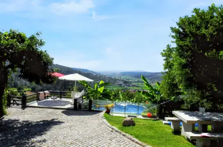 Villa Idéale à Vila Nova de Famalicão avec Piscine Privée - Photo 4