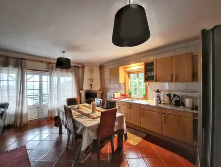 Villa Idéale à Vila Nova de Famalicão avec Piscine Privée - Photo 6