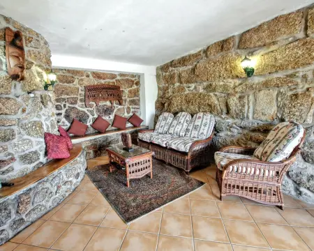 Villa Idéale à Vila Nova de Famalicão avec Piscine Privée - Photo 11