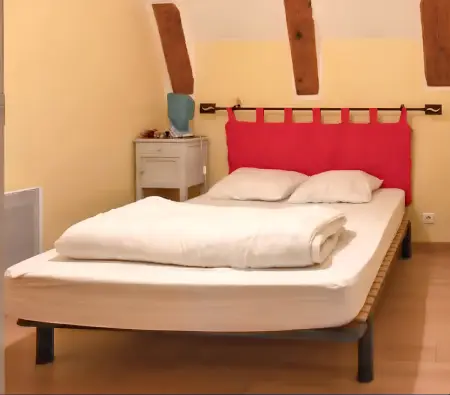 Maison de campagne spacieuse à Chastreix avec cheminée - Photo 10
