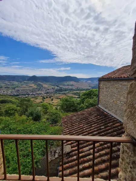 Maison charmante à Saint-Georges-de-Luzençon avec jacuzzi - Photo 14