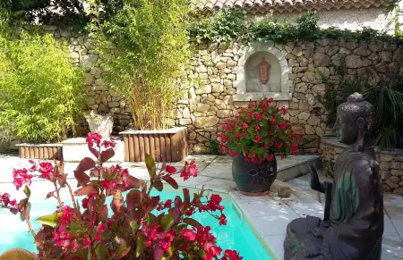 Appartement charmant avec piscine - Salon-de-Provence - 48m² - Photo 2