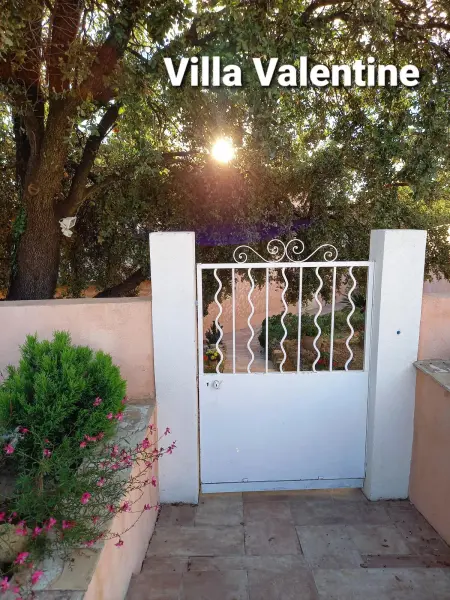 Appartement charmant avec piscine - Salon-de-Provence - 48m² - Photo 4