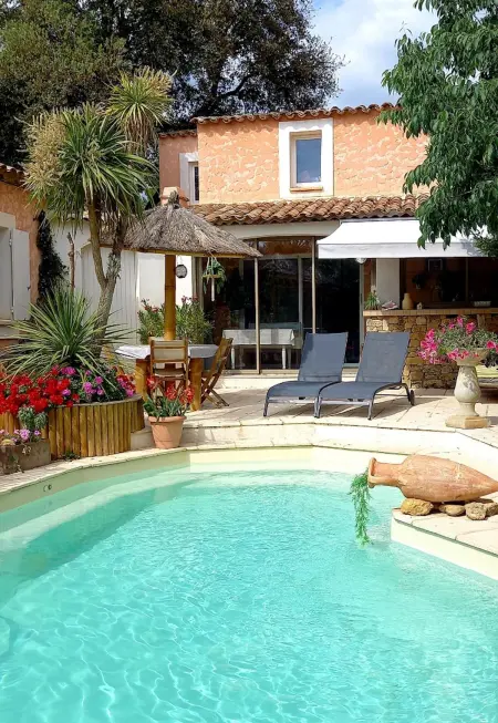 Appartement charmant avec piscine - Salon-de-Provence - 48m² - Photo 9