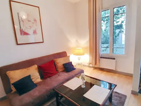 Maison confortable à Montreuil avec jardin clôturé - Photo 6
