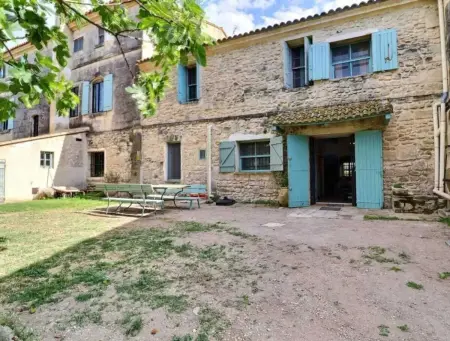 Charmante maison en Camargue avec piscine partagée - Photo 1