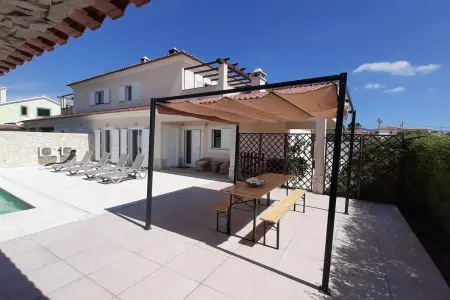 Maison élégante Rua dos Cometas avec piscine, Maison 8 personnes à São Simão - Photo 26