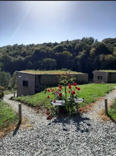 Chalet charmant à Saint-Sylvestre avec Terrasse et Jardin - Photo 6