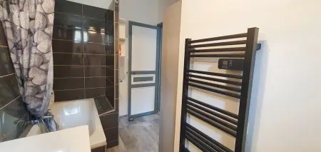 Charmant appartement à Carcassonne avec vue sur le jardin - 35m² - Photo 8