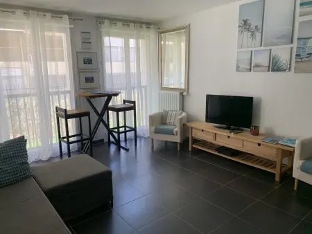 Appartement Moderne à Marseille avec Balcon et Vue sur Jardin - Photo 1