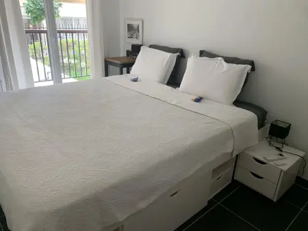 Appartement Moderne à Marseille avec Balcon et Vue sur Jardin - Photo 4