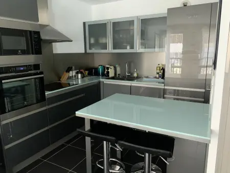 Appartement Moderne à Marseille avec Balcon et Vue sur Jardin - Photo 9