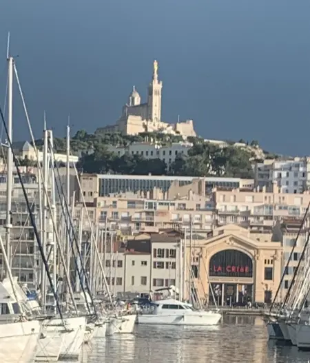 Appartement Moderne à Marseille avec Balcon et Vue sur Jardin - Photo 22