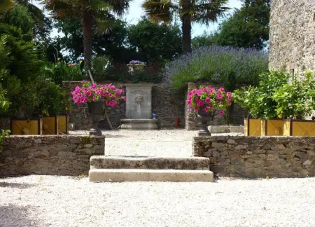 Maison charmante à Landevieille avec jardin clos - Photo 3