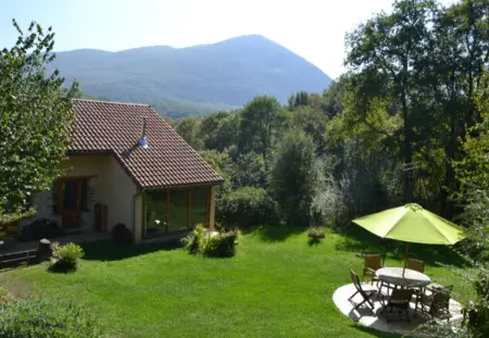 Maison accueillante à Gembrie avec piscine partagée - Photo 1