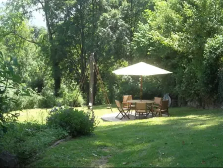 Maison accueillante à Gembrie avec piscine partagée - Photo 15
