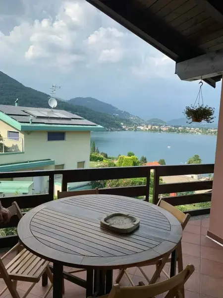 Appartement charmant à Lavena Ponte Tresa - 70 m² - Terrasse spacieuse - Photo 1