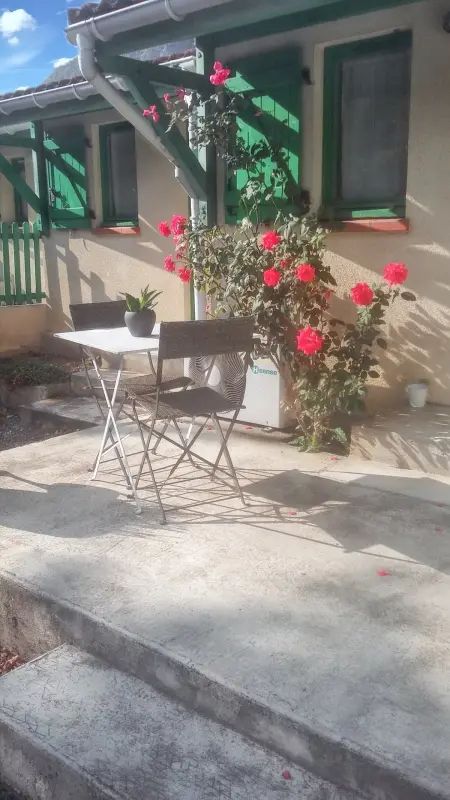Chalet enchanteur à Tarascon-sur-Ariège avec vue sur montagne - Photo 4