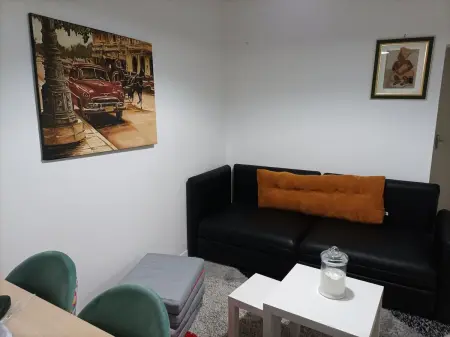 Charmant appartement à Montargis de 35 m² avec vue sur le lac - Photo 3
