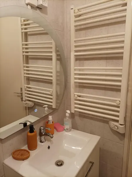 Charmant appartement à Montargis de 35 m² avec vue sur le lac - Photo 7