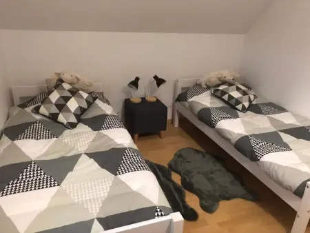 Maison chaleureuse à Bréville-sur-Mer avec jardin privé. - Photo 5