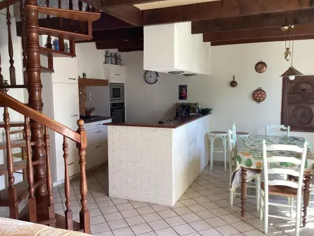 Maison confortable proche de Ploudalmézeau avec jardin - Photo 4