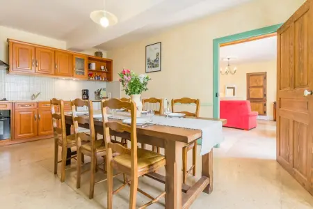 Maison chaleureuse à Éringes avec jardin et parking inclus - Photo 4