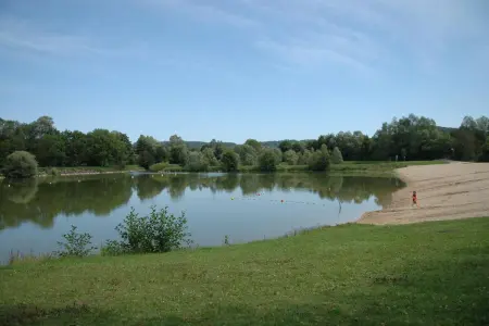 Maison chaleureuse à Éringes avec jardin et parking inclus - Photo 16