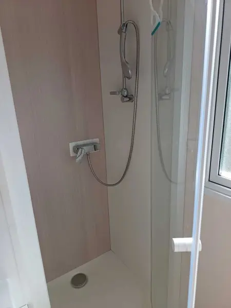 Bungalow familial à Saint-Brevin-les-Pins avec piscine partagée - Photo 12