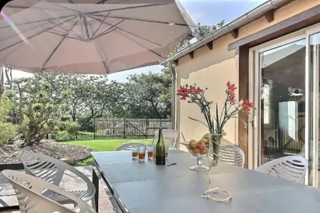 Maison charmante à Plourhan avec jardin et terrasse - Photo 1