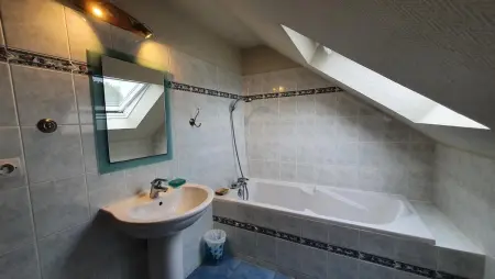 Maison charmante à Plourhan avec jardin et terrasse - Photo 6