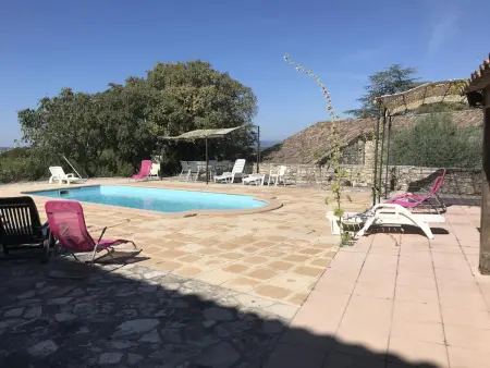 Maison charmante à Orgnac-l'Aven avec piscine partagée. - Photo 19