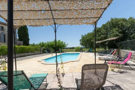 Maison charmante à Orgnac-l'Aven avec piscine partagée. - Photo 48
