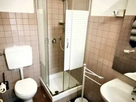 Appartement charmant à Genova avec parking privé, 70 m² - Photo 7