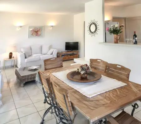 Villa reposante à Solaro avec piscine privée et jardin - Photo 2