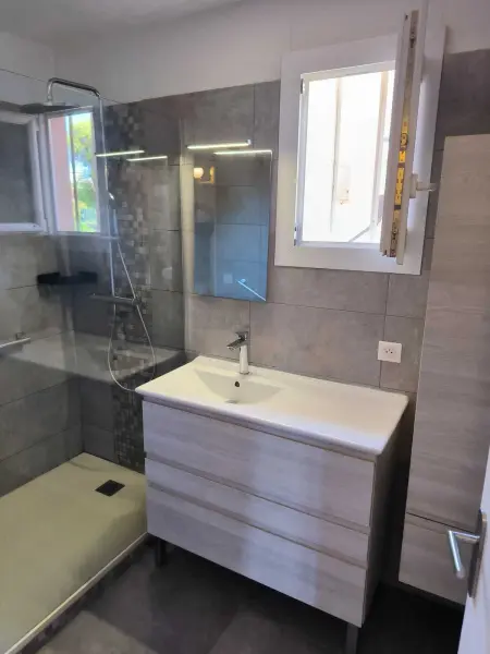 Maison chaleureuse à Ajaccio avec vue sur le jardin - Photo 16