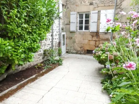 Maison charmante en Corrèze avec jardin et cheminée - Photo 35