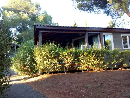 Bungalow paisible à Agde avec piscine partagée - Photo 12