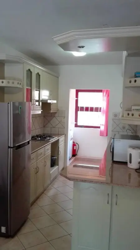 Appartement élégant proche de Trou-aux-Biches avec piscine - Photo 1
