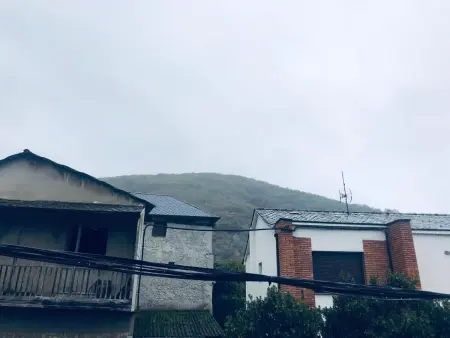 Maison spacieuse à Molinaseca avec vue sur la montagne - Photo 35