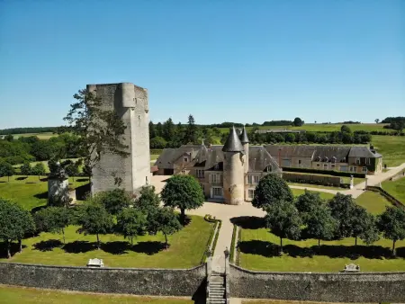 Villa élégante à Tendu avec piscine, Chateau 7 personnes à Tendu - Photo 2