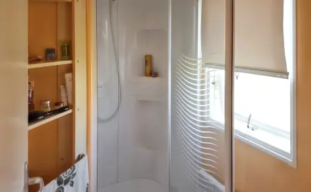 Bungalow charmant à Pataias, 18 m² avec piscine partagée. - Photo 5