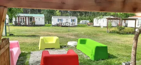 Bungalow charmant à Pataias, 18 m² avec piscine partagée. - Photo 8